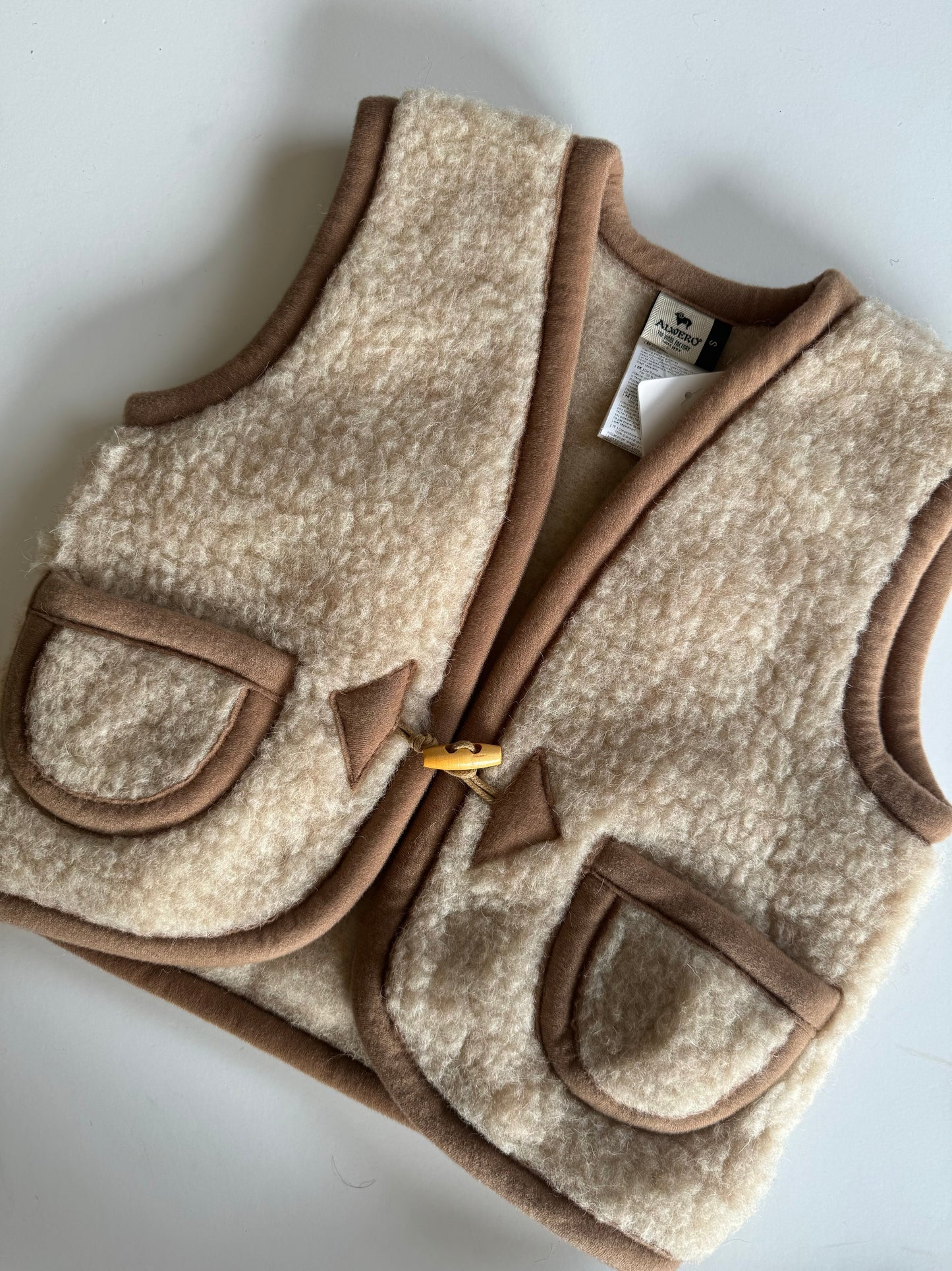 wool vest - beige