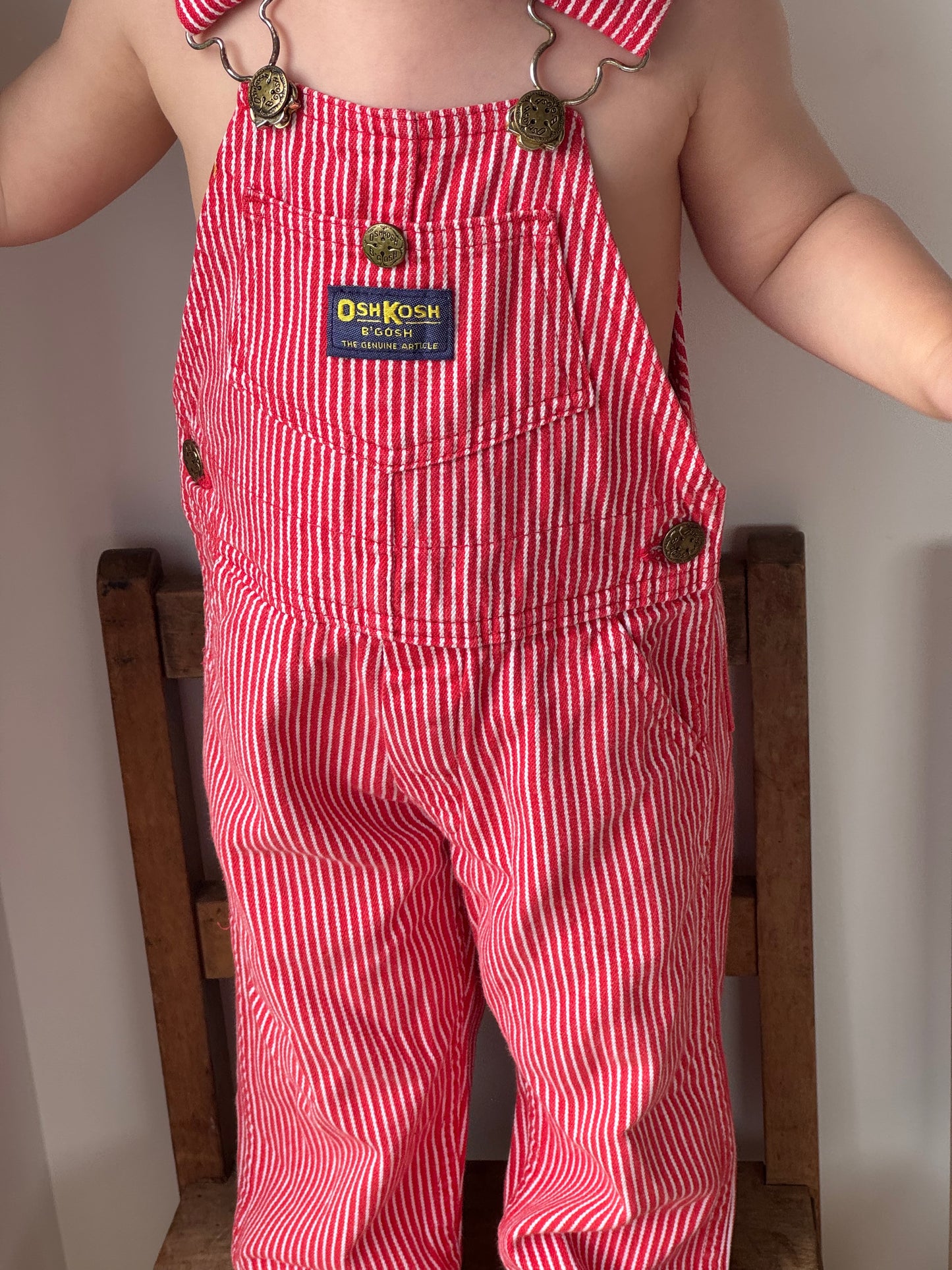 red hickory stripe Oshkosh overalls - 12m - 3Y