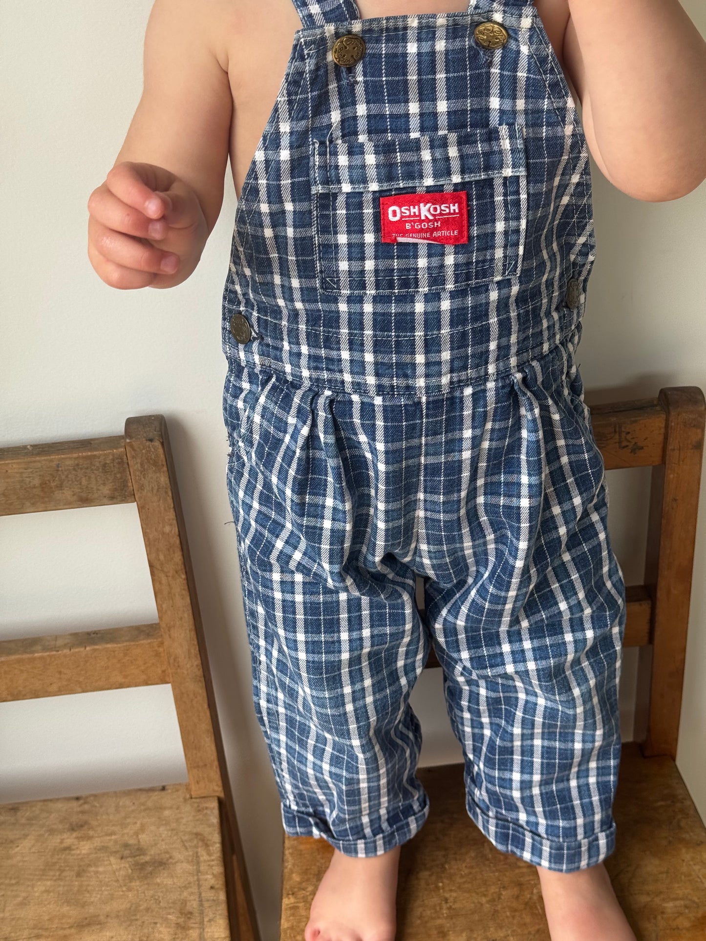 check Oshkosh overalls - 12m