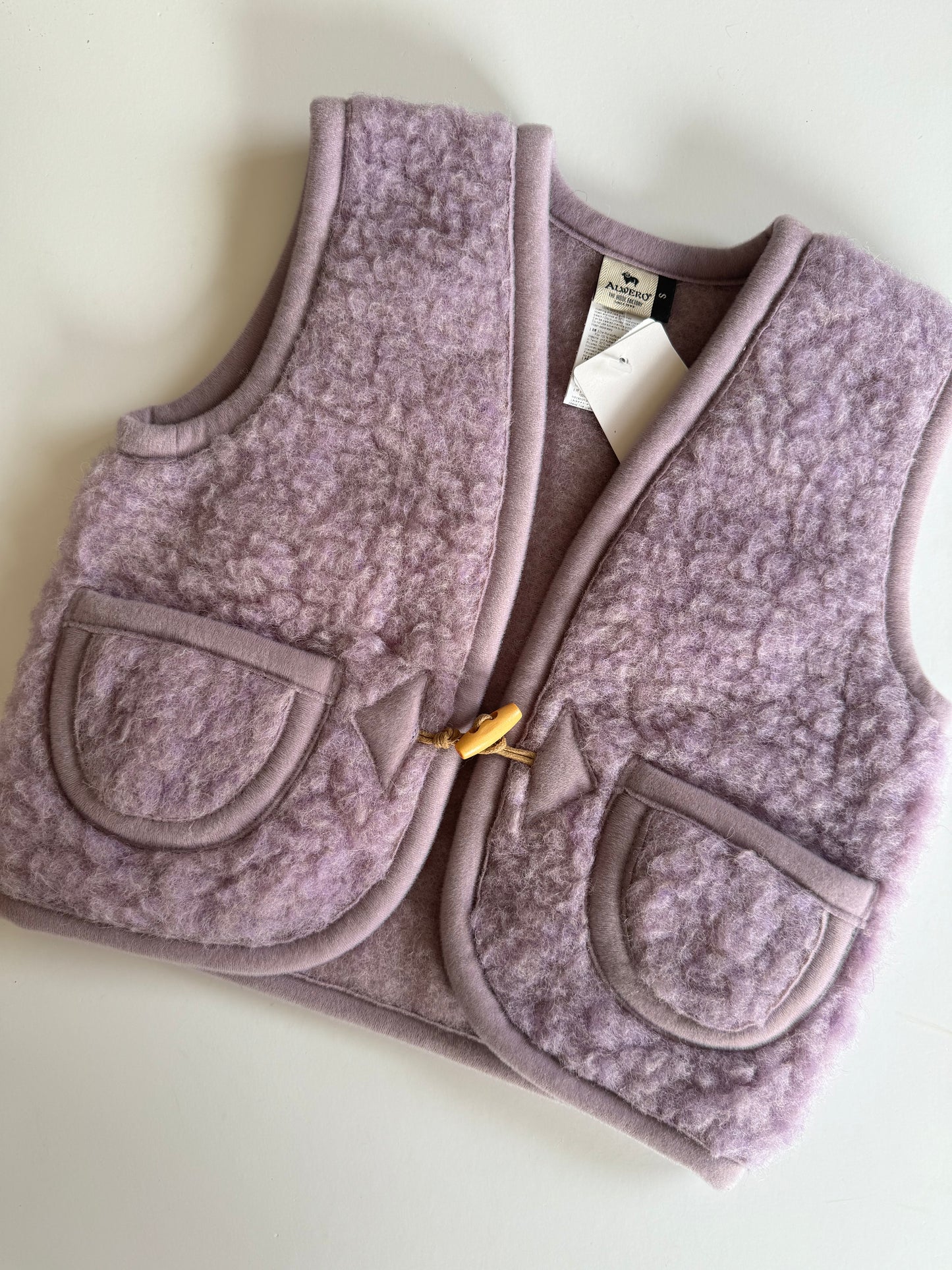 wool vest - lilac