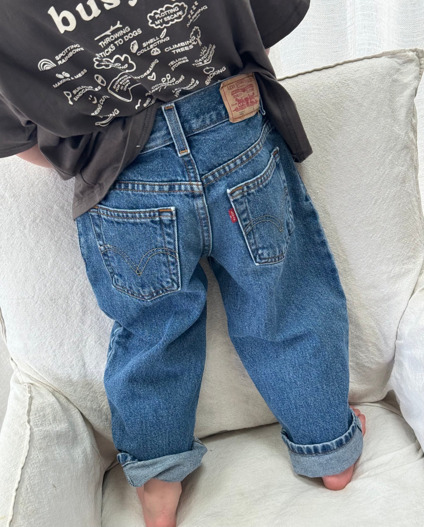 Dark wash Levi’s - 4Y