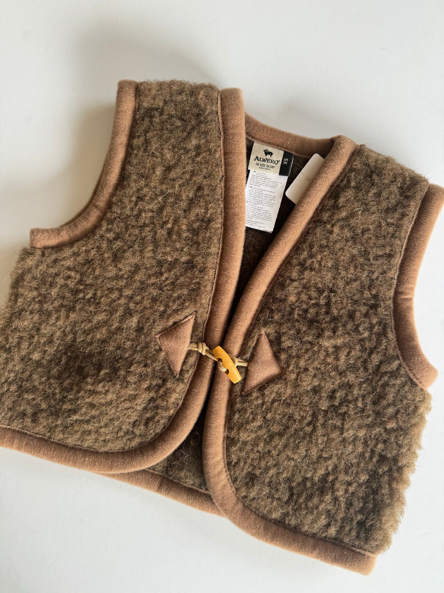 wool vest - brown