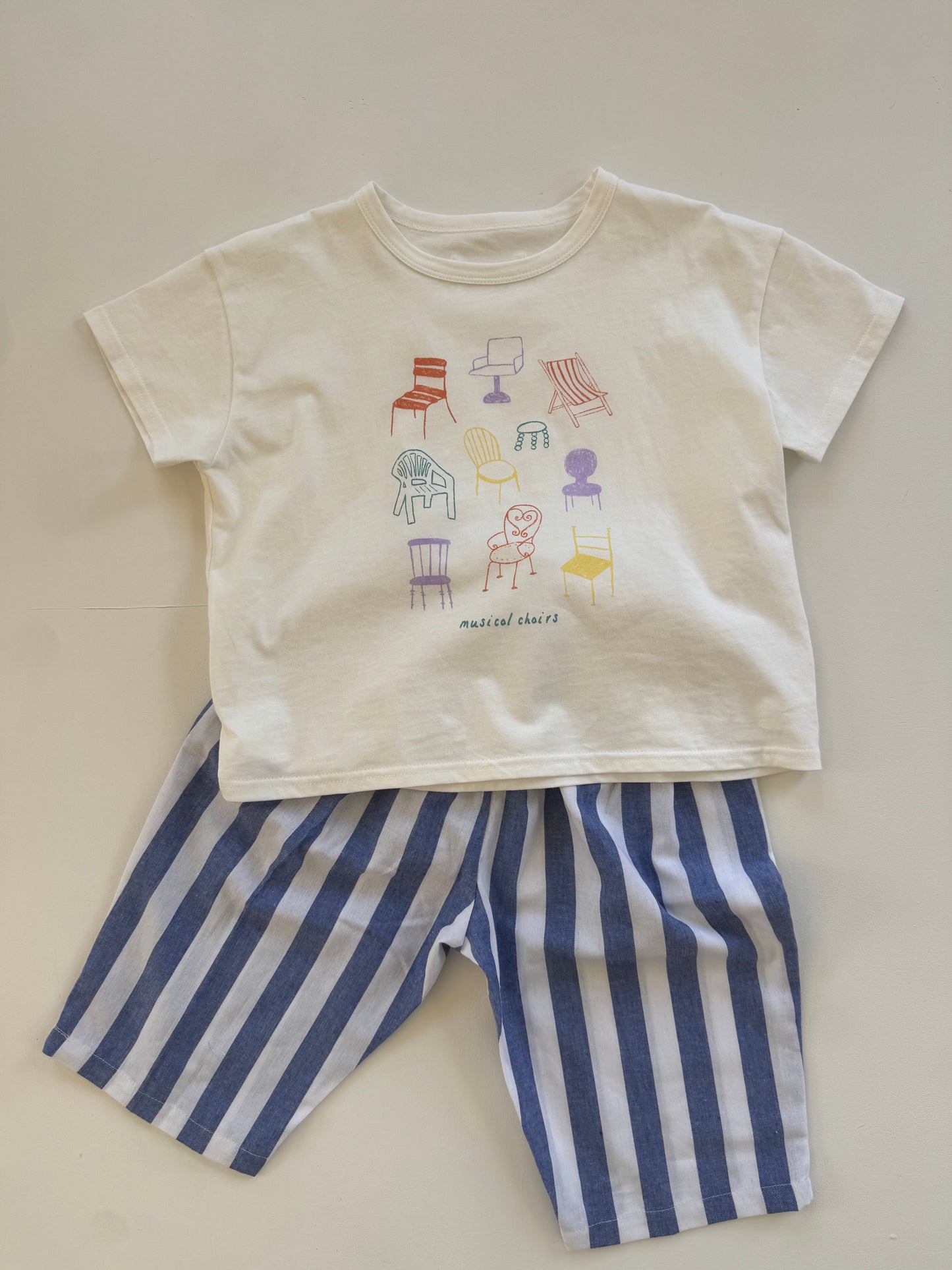 By Malo - vintage musical chairs tee