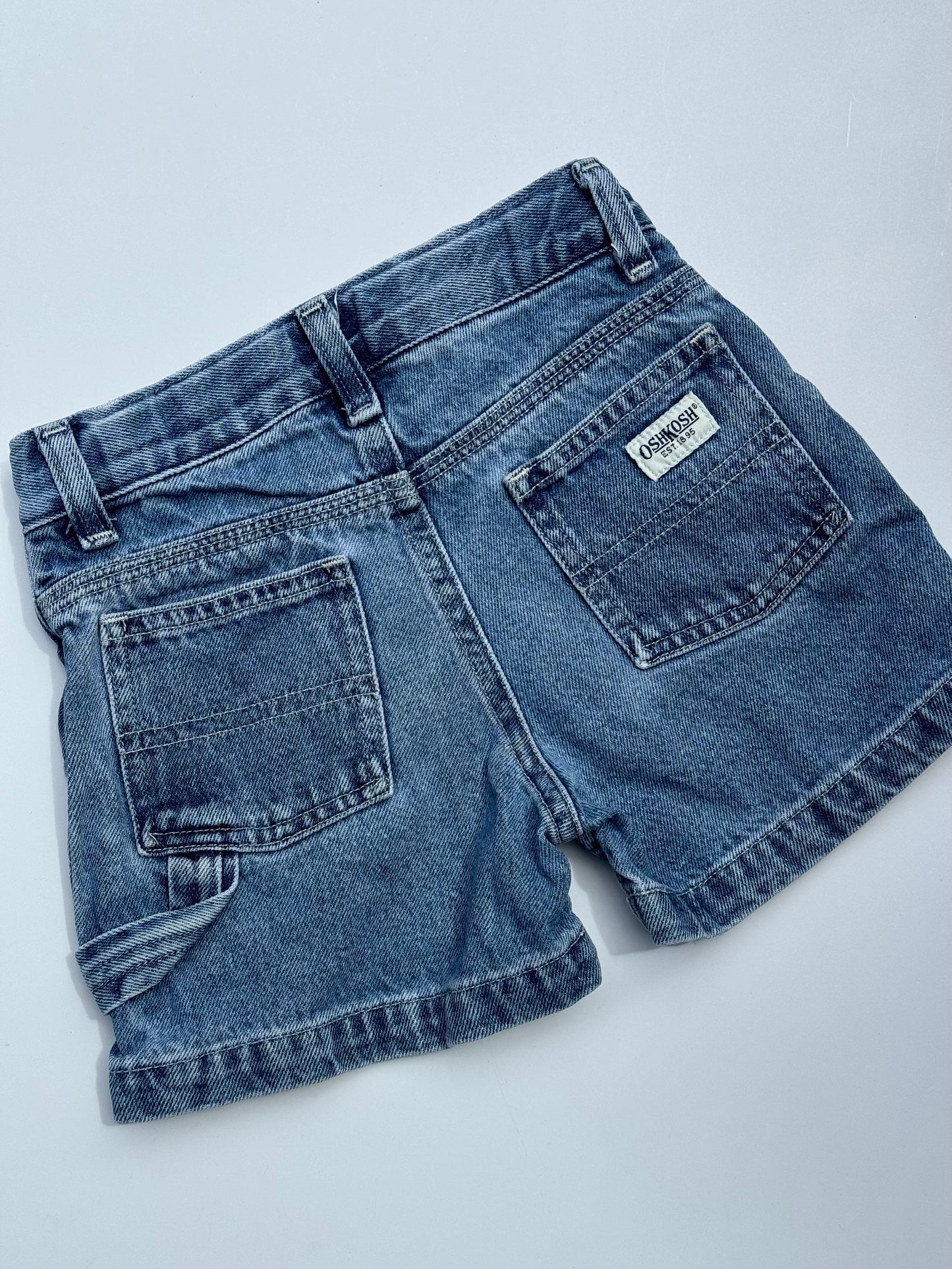 Oshkosh shorts 4/5y