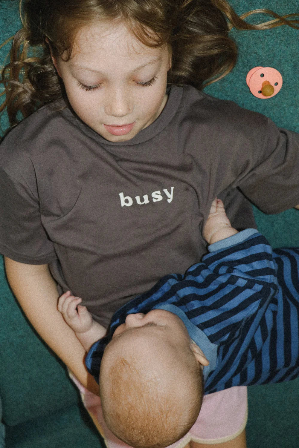 Busy Tee - Charcoal